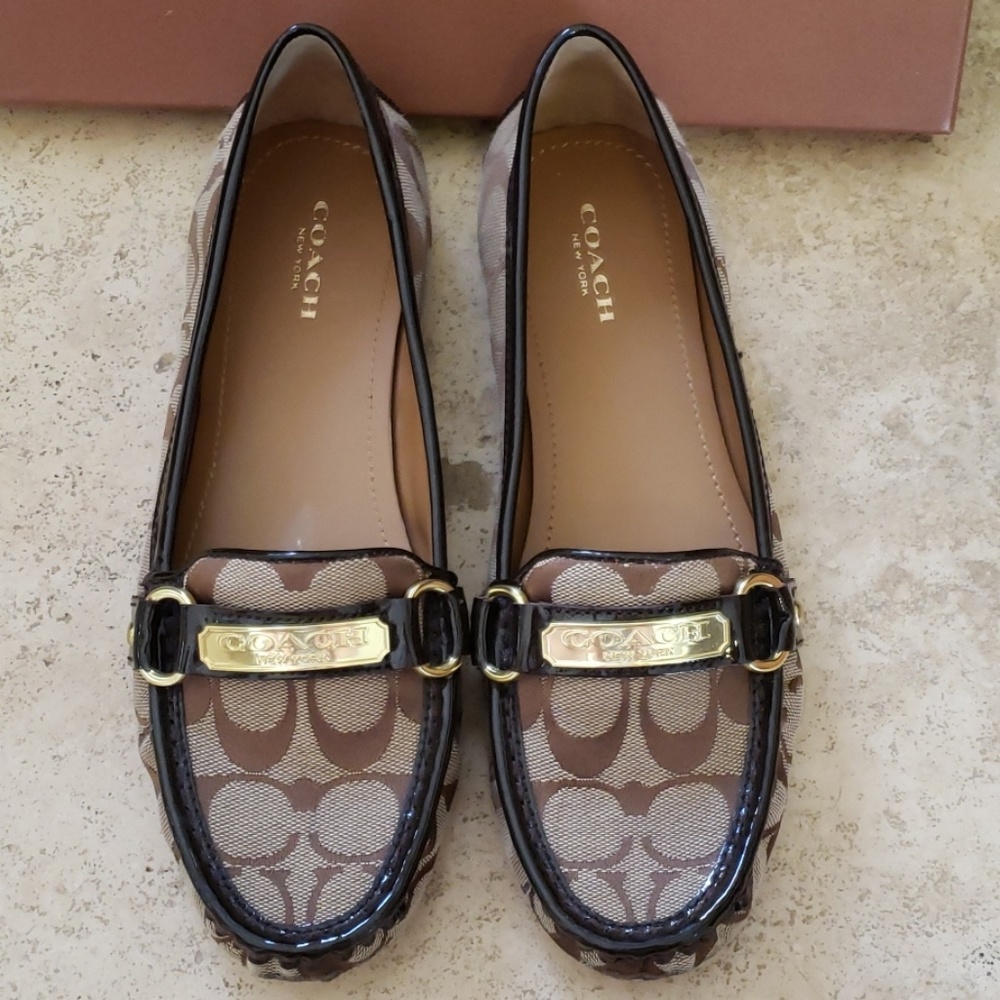 Coach Felisha flats